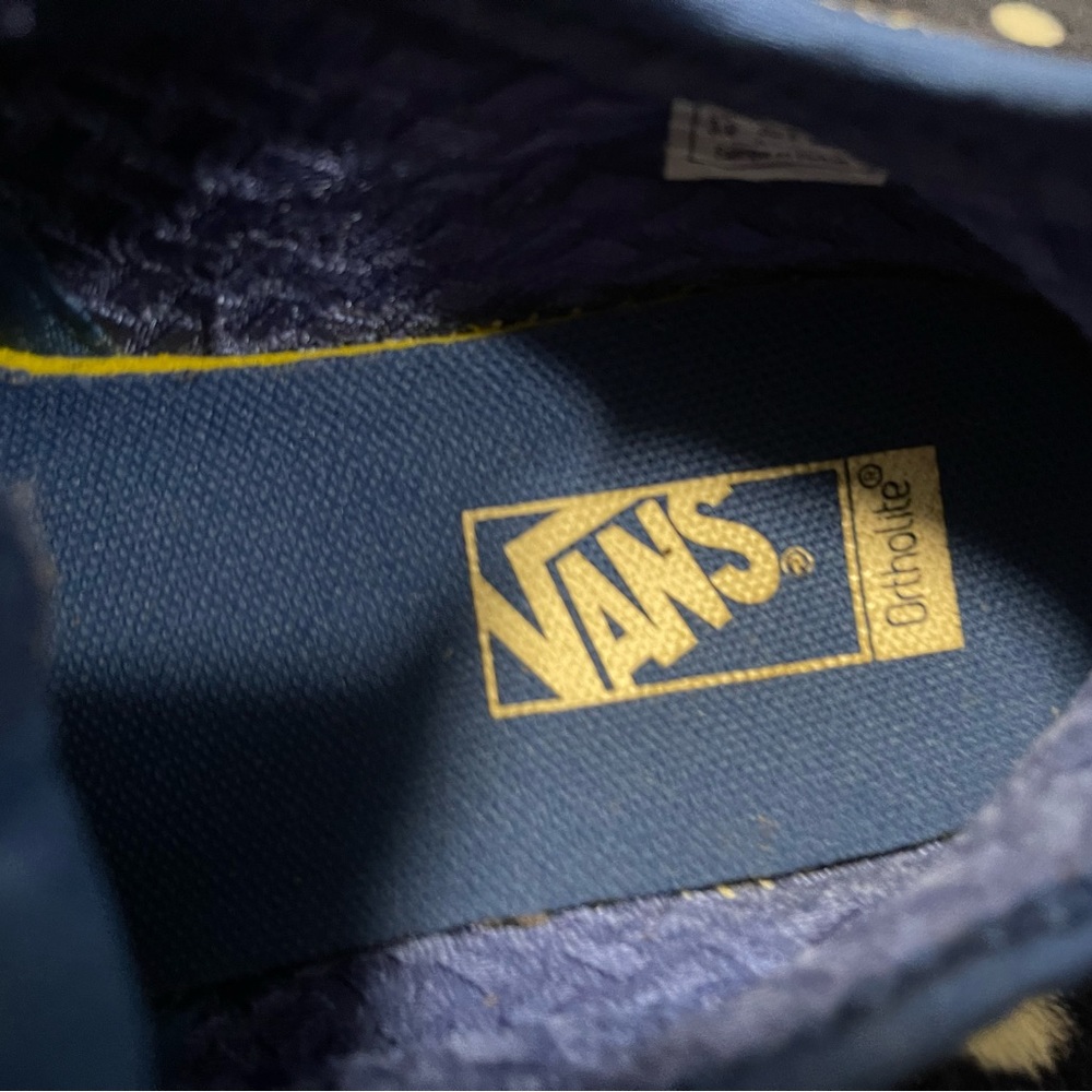 Girls Ortholite Vans Sneakers - Picture 2 of 3